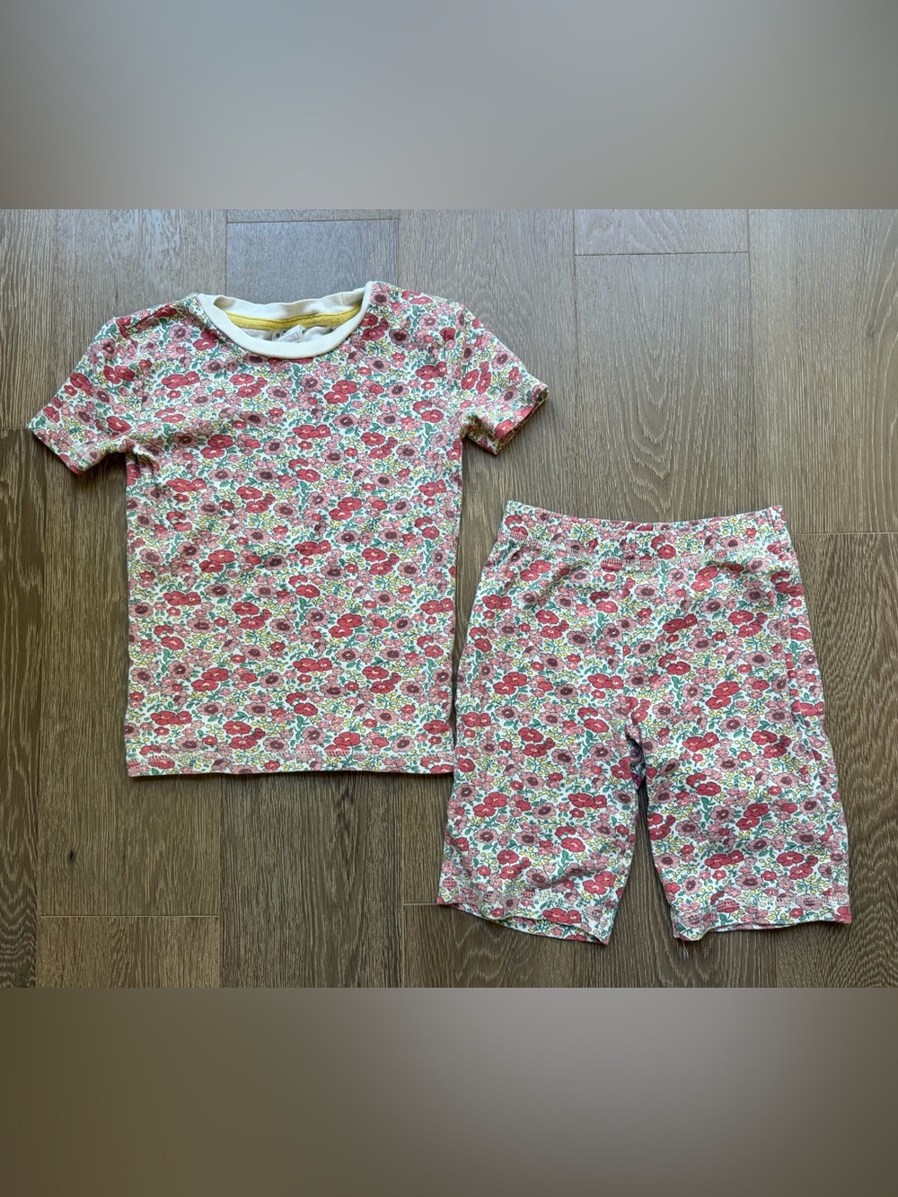 Mini Boden Pink Floral Short Sleeve Pajama Set with Cream Trim